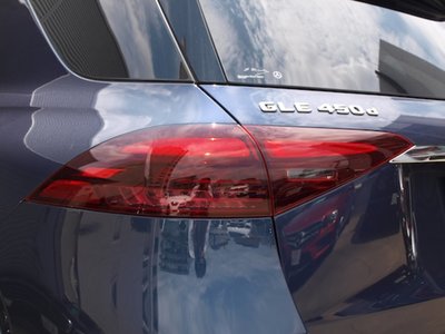 2025 Mercedes-BENZ GLE — миниатюра 37