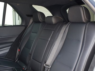 2025 Mercedes-BENZ GLE — миниатюра 11