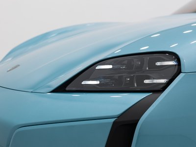 صورة مصغرة 11 لـ 2025 Porsche TAYCAN