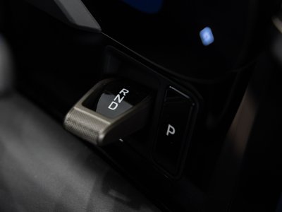 صورة 9 لـ 2025 Porsche TAYCAN
