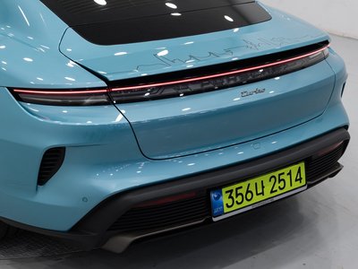 صورة مصغرة 12 لـ 2025 Porsche TAYCAN