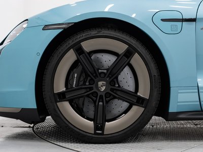 صورة 6 لـ 2025 Porsche TAYCAN