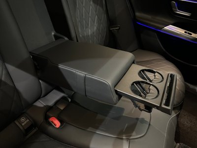 MERCEDES-BENZ E-CLASS - 10