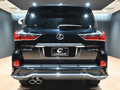 LEXUS LX - 4