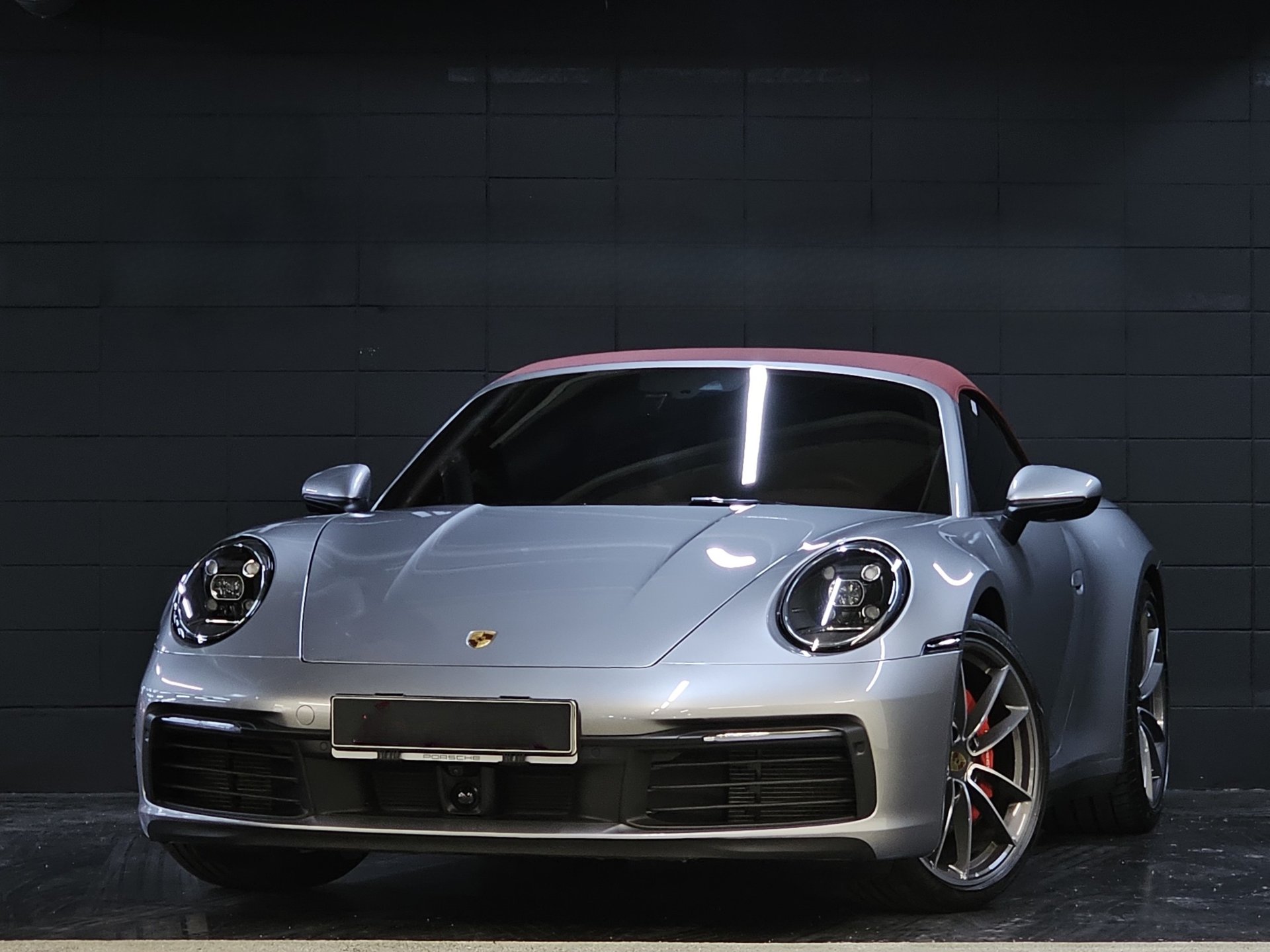 PORSCHE 911 - View 1