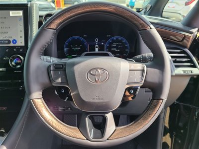 2026 Toyota ALPHARD — миниатюра 12
