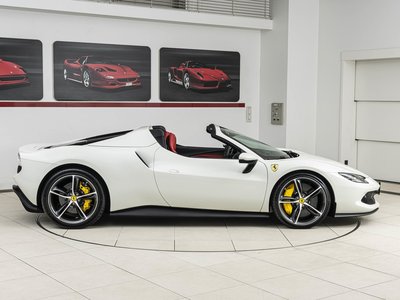 صورة مصغرة 50 لـ 2025 FERRARI 296 GTS