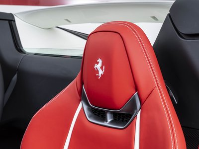 2025 FERRARI 296 GTS photo 8