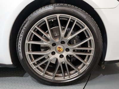 PORSCHE PANAMERA - 6