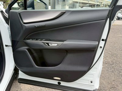 2023 Lexus NX — миниатюра 37