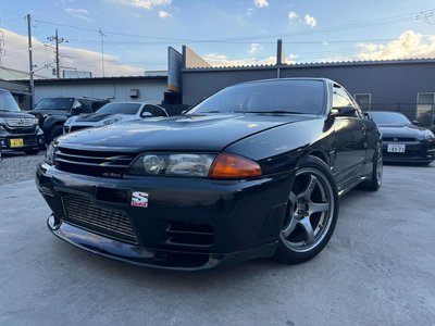 NISSAN SKYLINE GT-R - 1