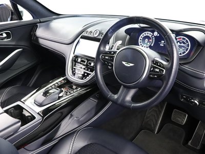 ASTON MARTIN DBX - 2