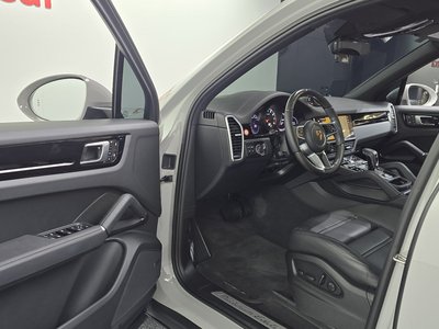 PORSCHE CAYENNE - 10