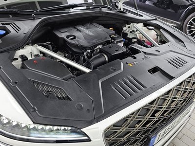 صورة 7 لـ 2024 Genesis GV70