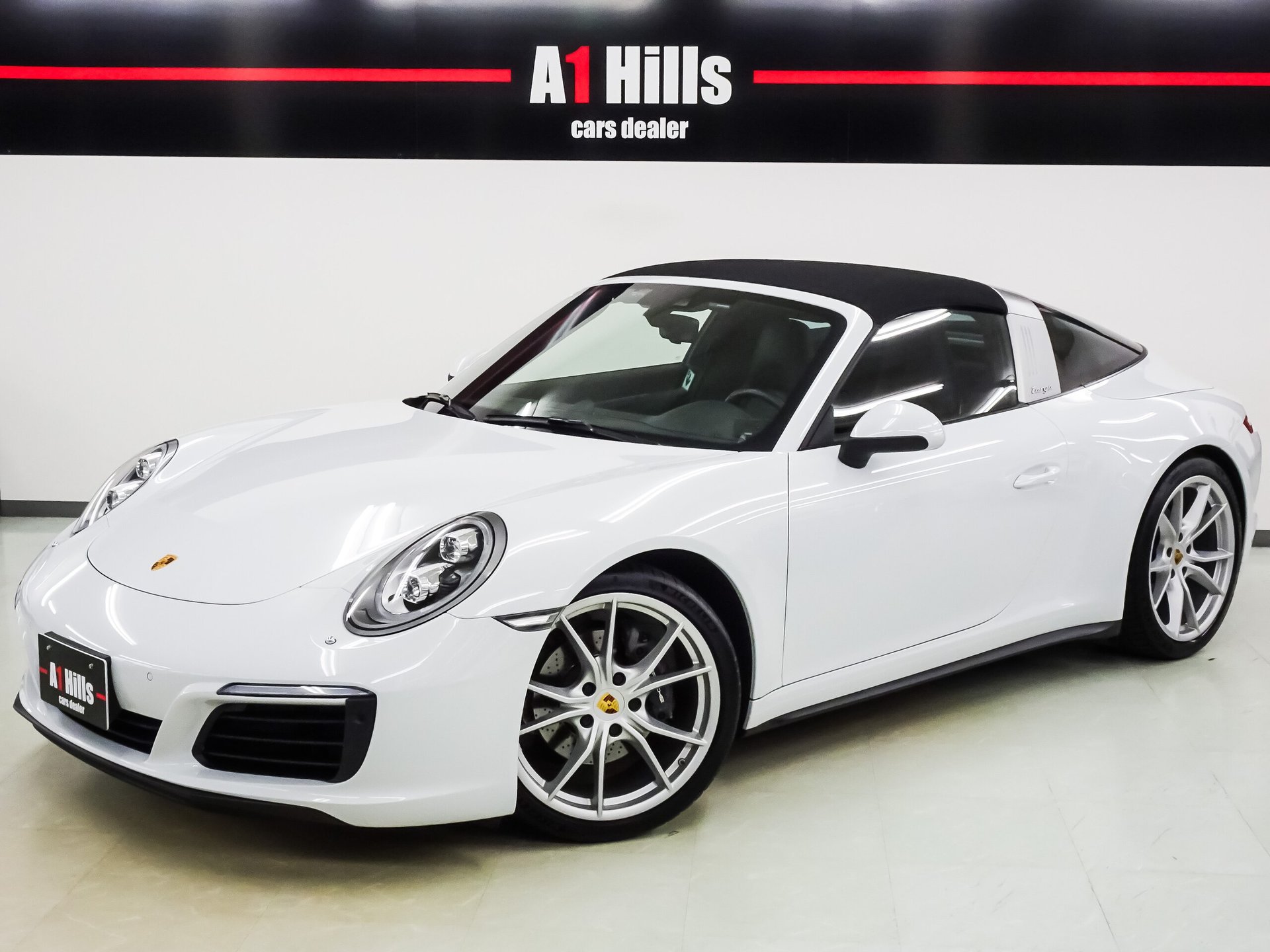 PORSCHE 911 TARGA - View 1