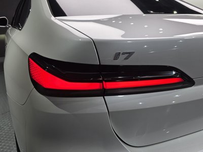 2024 BMW I7 — фото 10
