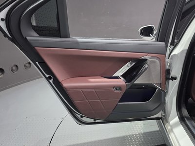 صورة مصغرة 15 لـ 2024 BMW I7
