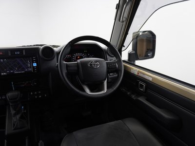 2024 Toyota LAND CRUISER 70 — миниатюра 53