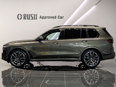 BMW X7 - 7