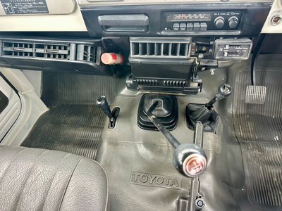 1983 Toyota LAND CRUISER 40 — миниатюра 16