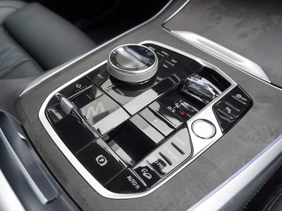 2026 BMW X5 — миниатюра 20