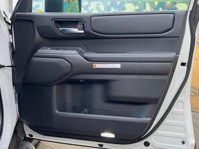 2025 Toyota LAND CRUISER 250 — миниатюра 30
