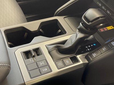 2025 Toyota LAND CRUISER 250 — миниатюра 41