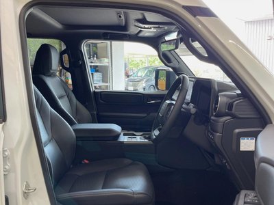 2025 Toyota LAND CRUISER 250 — миниатюра 32
