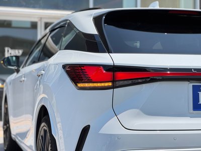 صورة مصغرة 44 لـ 2025 Lexus RX
