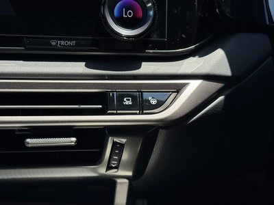 صورة مصغرة 59 لـ 2025 Lexus RX