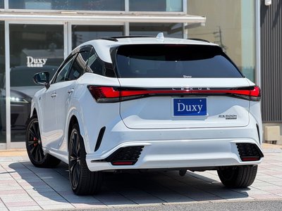 صورة 8 لـ 2025 Lexus RX