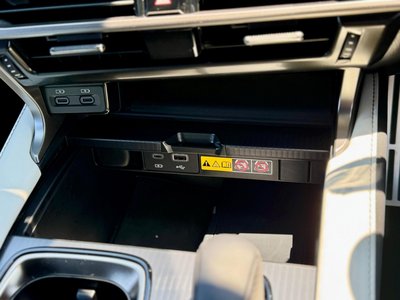 صورة مصغرة 61 لـ 2025 Lexus RX