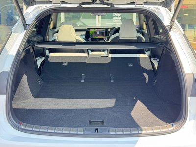 صورة مصغرة 77 لـ 2025 Lexus RX