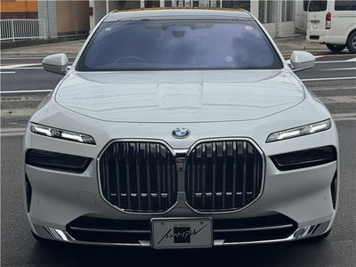 BMW 7 SERIES - 2