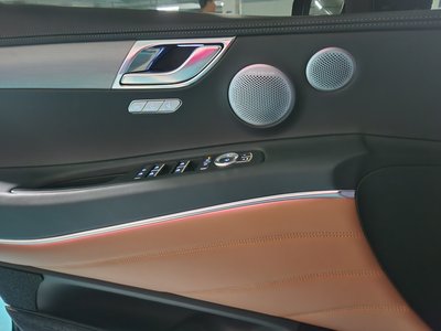 GENESIS GV80 - 10