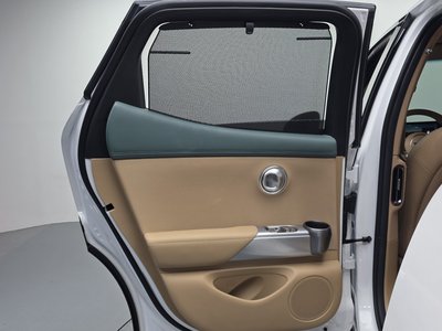 2023 Genesis GV60 thumbnail 15