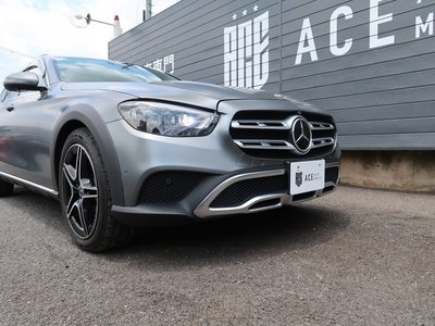 MERCEDES-BENZ E-CLASS - 2