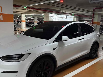 2023 Tesla MODEL X — фото 4