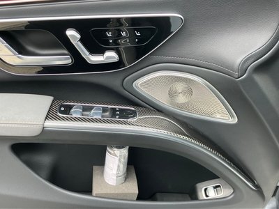 MERCEDES-BENZ EQS AMG - 5