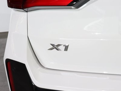 2025 BMW X1 — миниатюра 12
