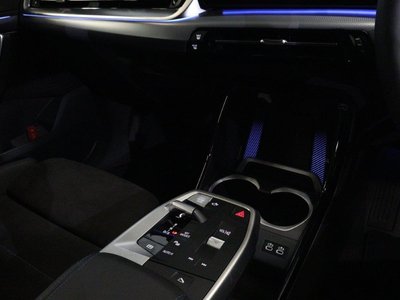 2025 BMW X1 — миниатюра 28