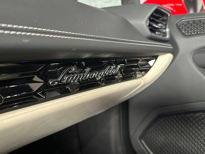 صورة مصغرة 24 لـ 2026 Lamborghini HURACAN