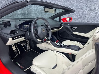 صورة مصغرة 30 لـ 2026 Lamborghini HURACAN