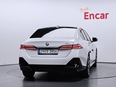 2024 BMW 5 SERIES 照片 4