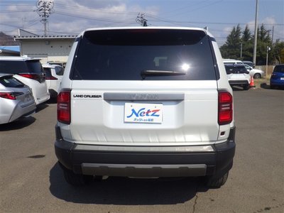 TOYOTA LAND CRUISER 250 - 8
