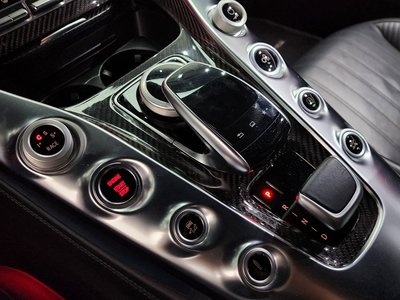 صورة 9 لـ 2016 Mercedes-BENZ GT AMG