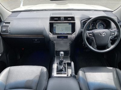 TOYOTA LAND CRUISER - 6