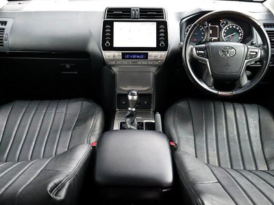 2021 Toyota LAND CRUISER PRADO — фото 3