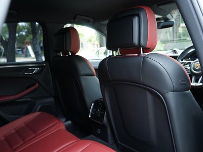 2021 Porsche MACAN 缩略图 18