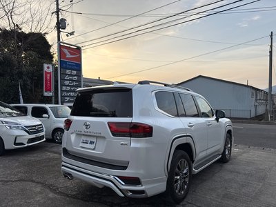 TOYOTA LAND CRUISER 300 - 5